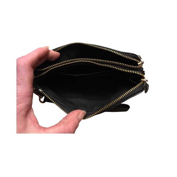 Coach - Picture 3 of 3